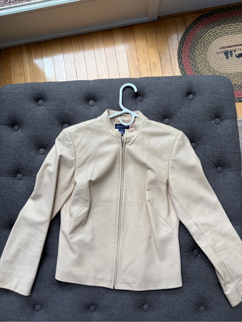 Ann Taylor Cream Lambskin Leather Jacket XS Full Zip Scuba Collar Off White / cr